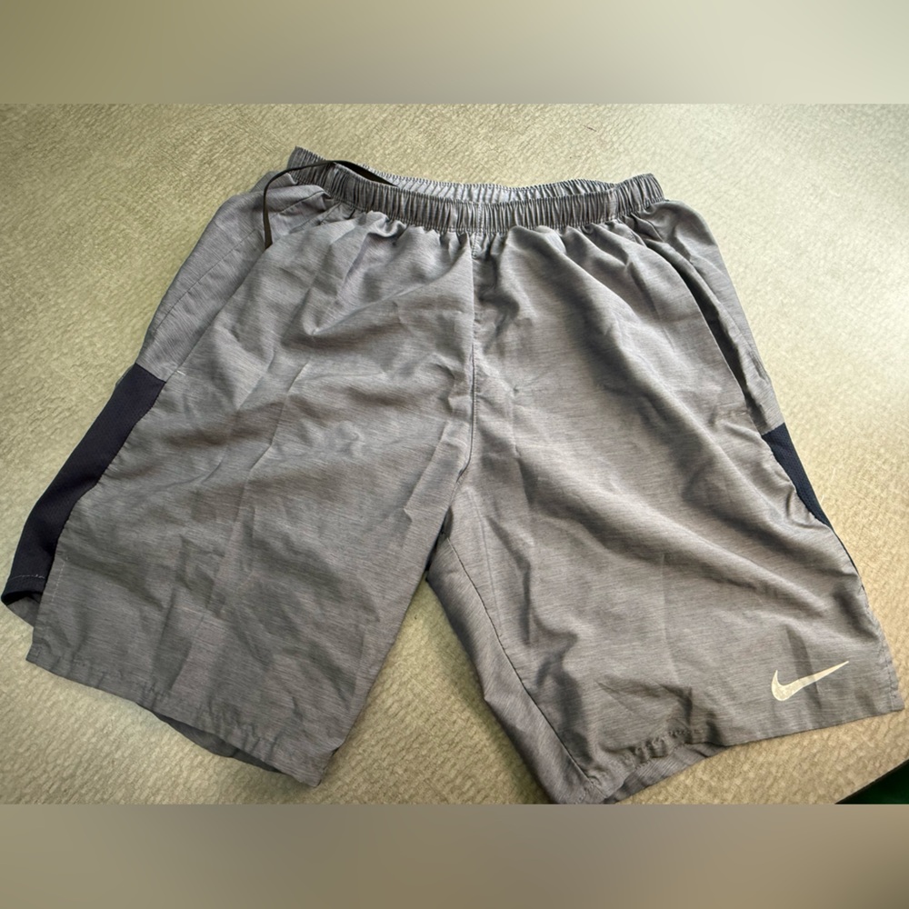 Nike Gray Men's Shorts